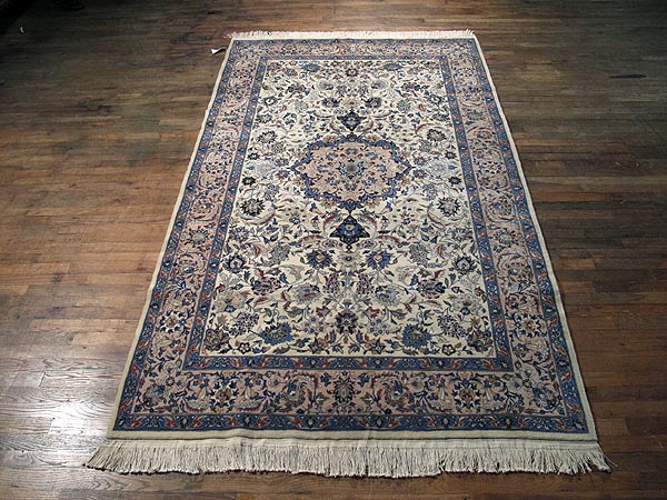 SIL256 5X9 FINE CHINESE RUG